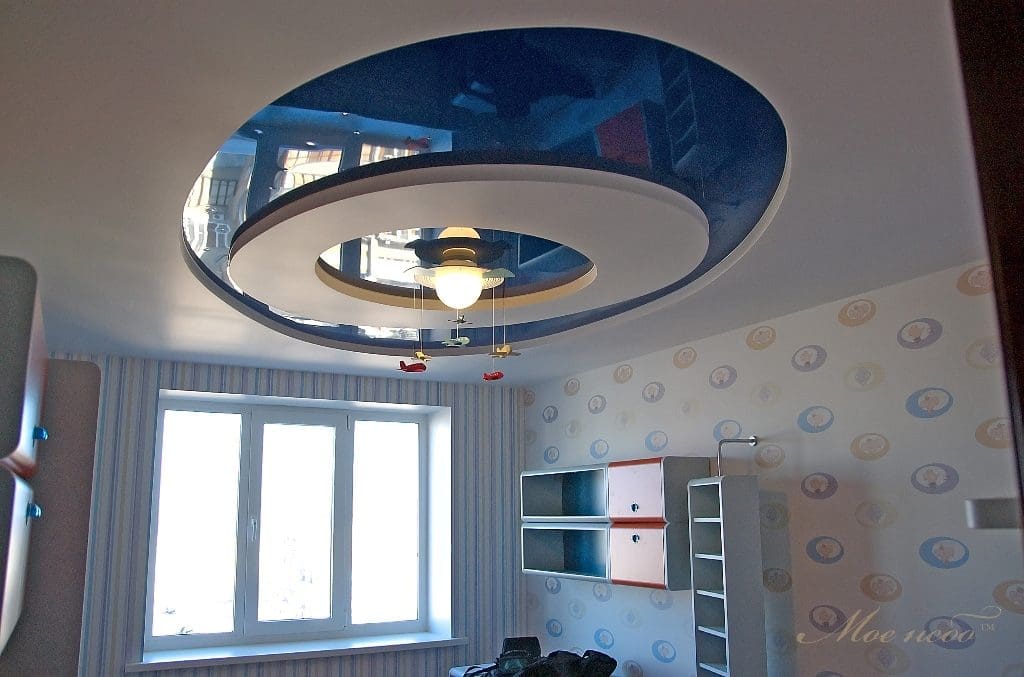 стильная детская двухуровневый натяжной потолок